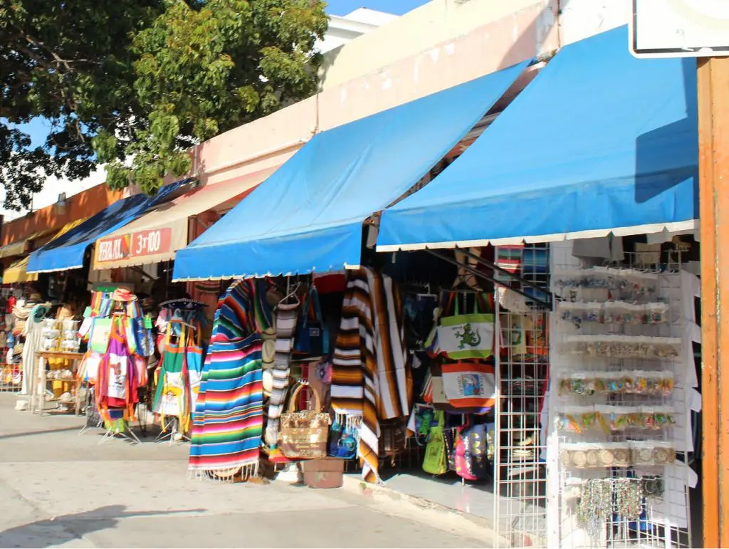 Ki-Huic Market in Cancun with traditional Mayan crafts and handwoven textiles