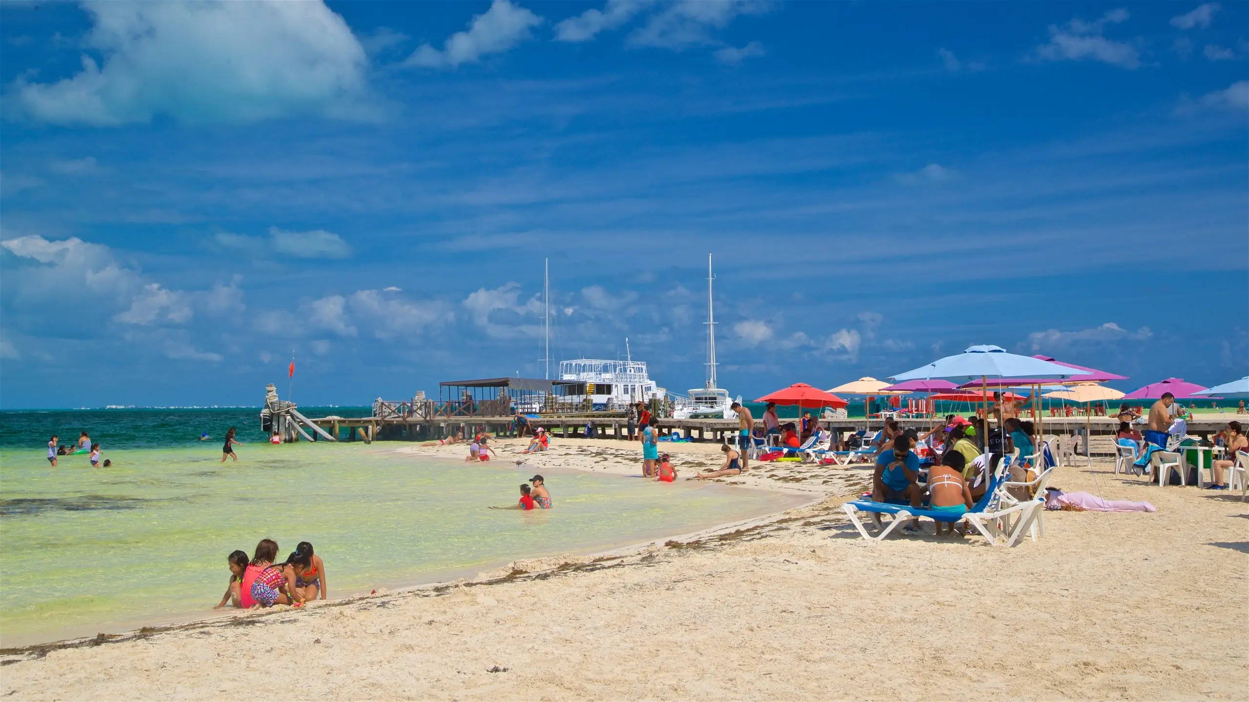 Playa Langosta Cancun local favorite beach with calm waters