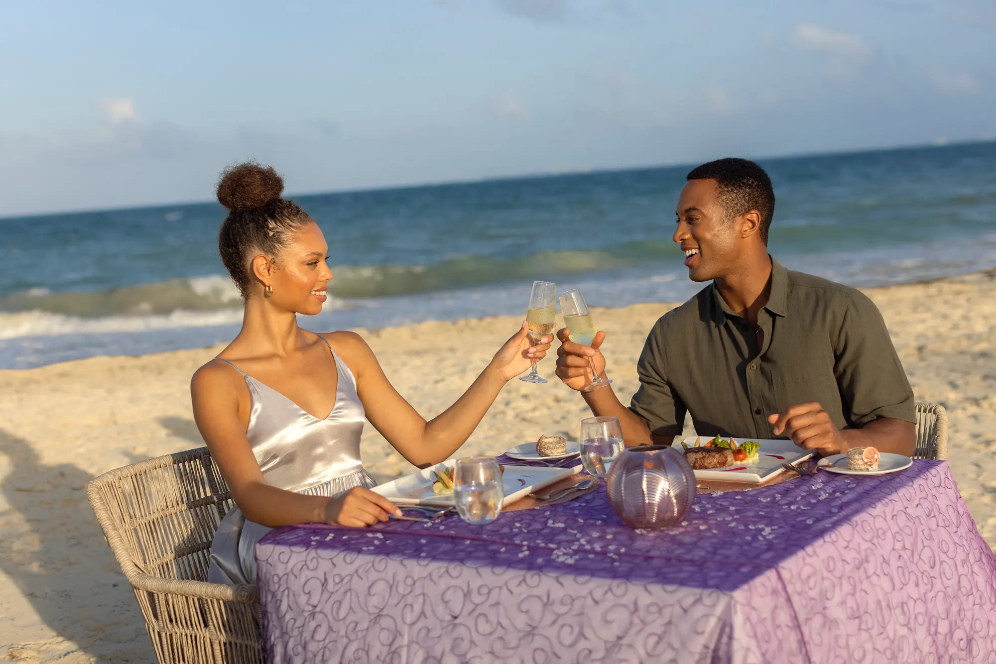 Private beach day for honeymooners in Cancun