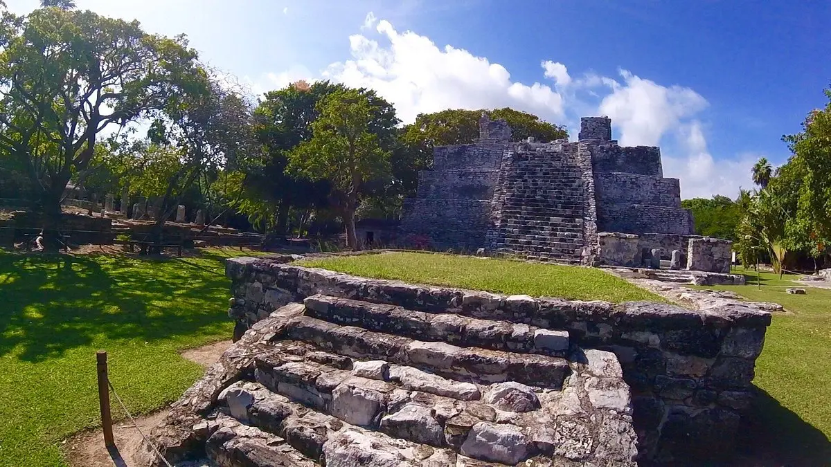 Meco ruins